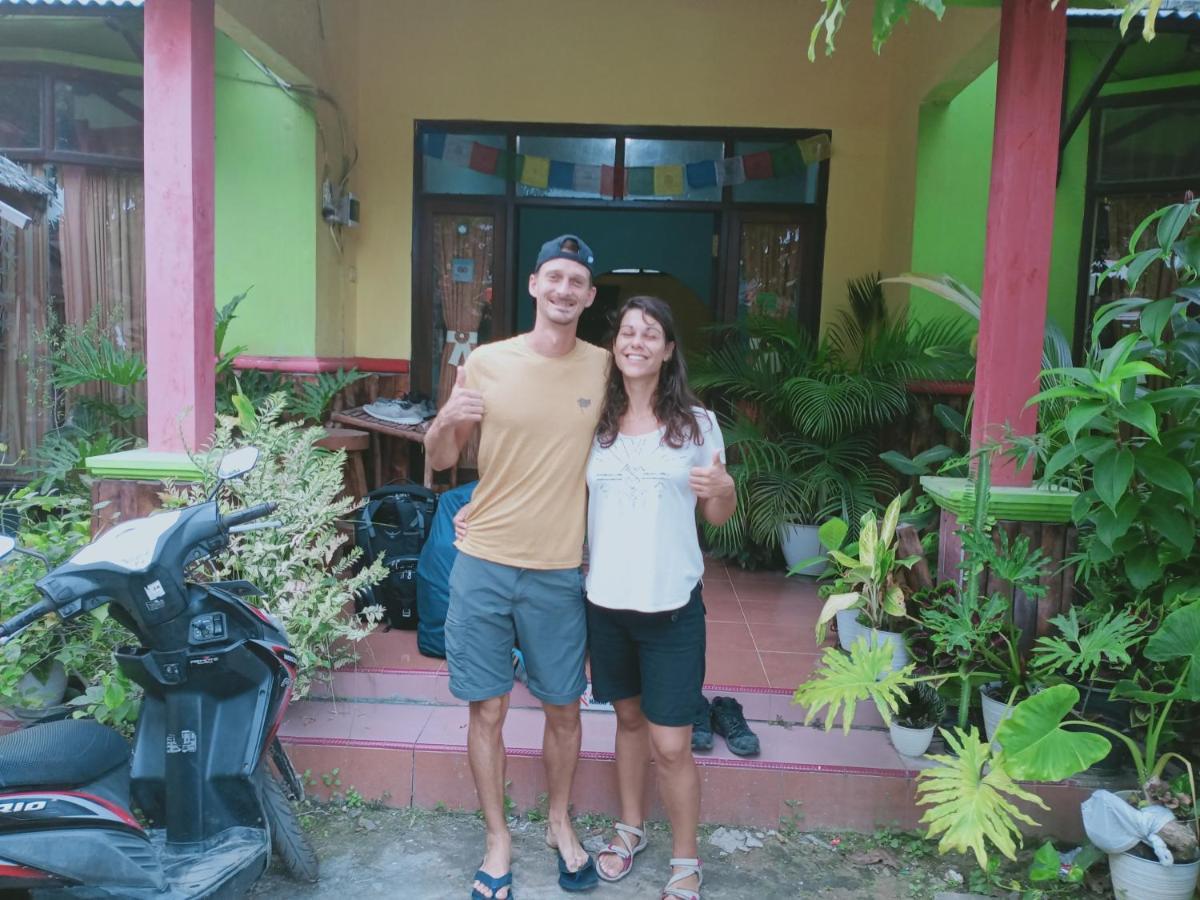 Owl Hostel Karimunjawa Exterior photo